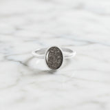 Ring with Ashes and/or Hair in Solitaire Oval Steel