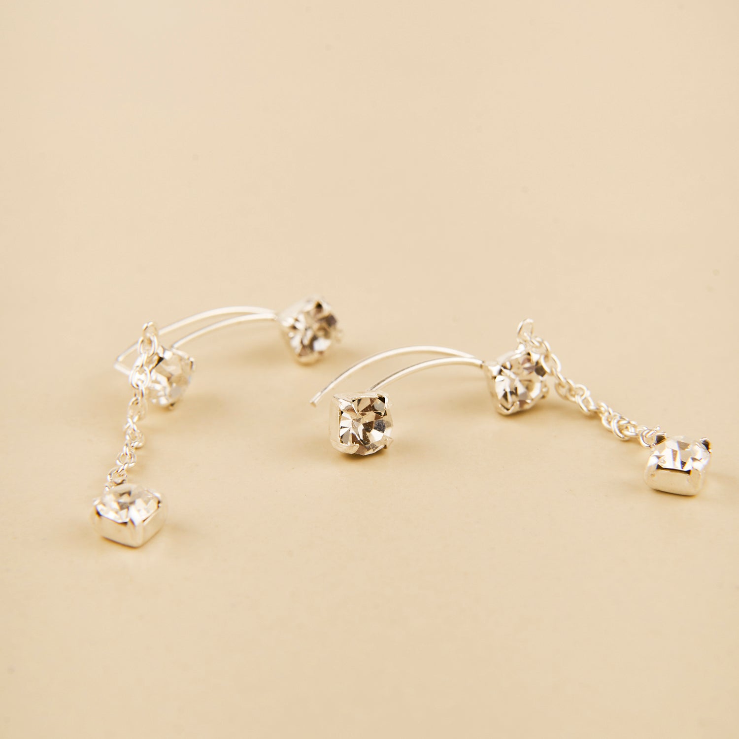 Continuous Earrings with 2 Zirconias and Pendant